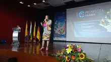 Adriana Flores Congreso Prospecta